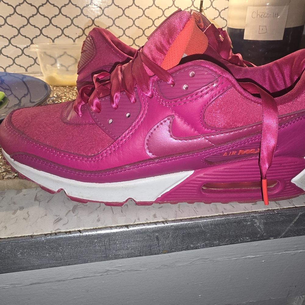 Nike Women's Fuchsia Air Max Sneakers